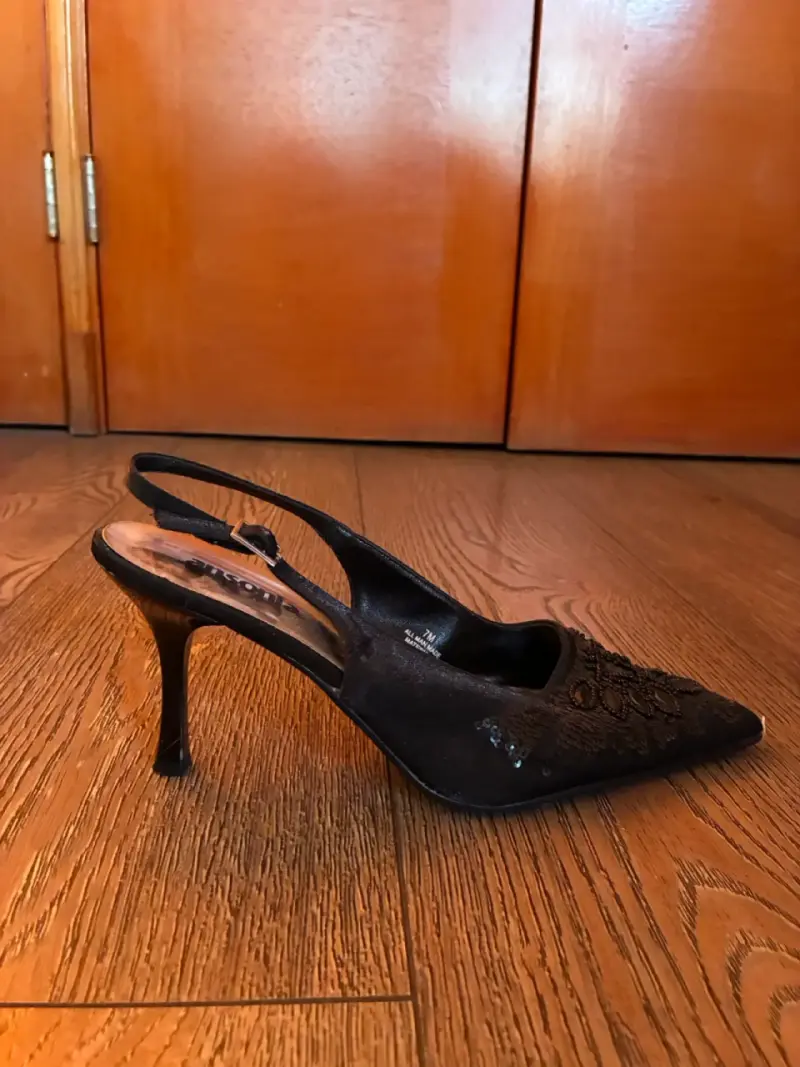 Zapato de taco alto negro - 1