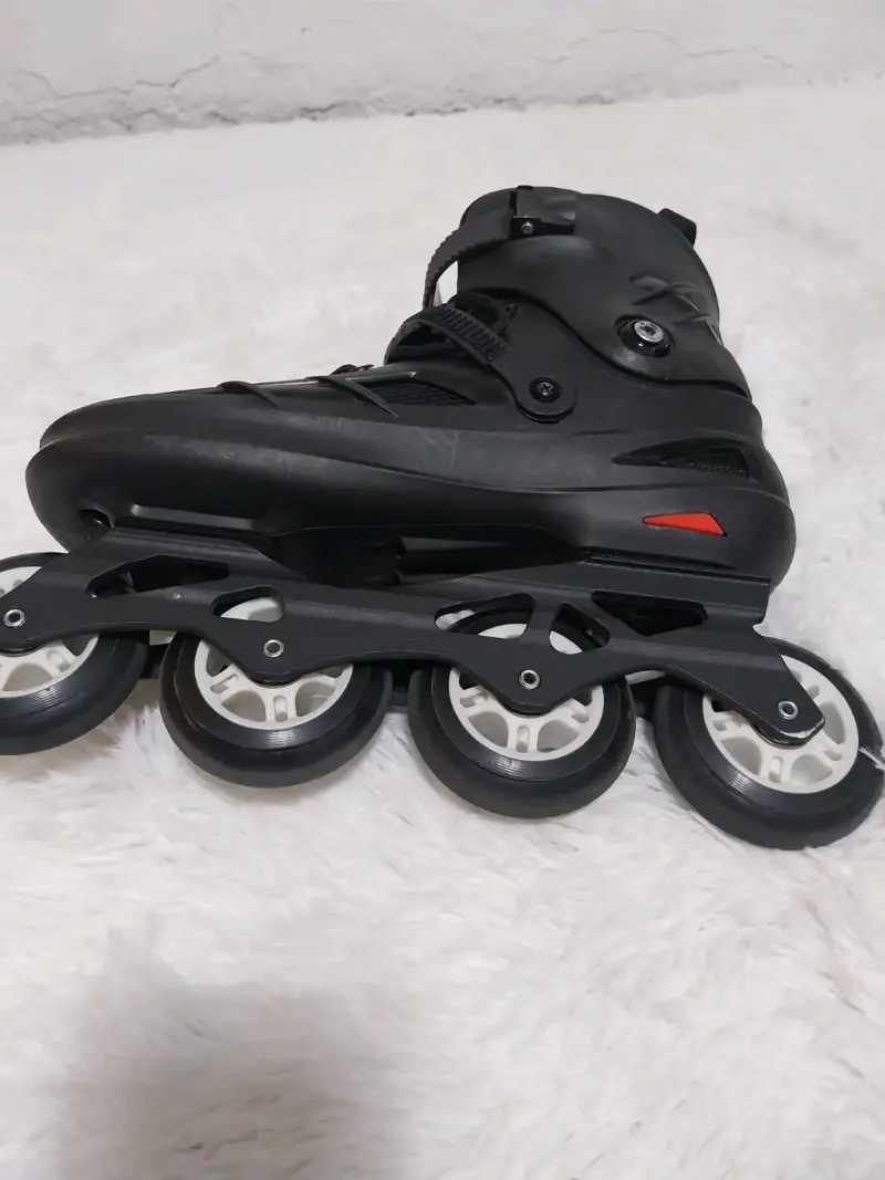Patines en línea negros - 3