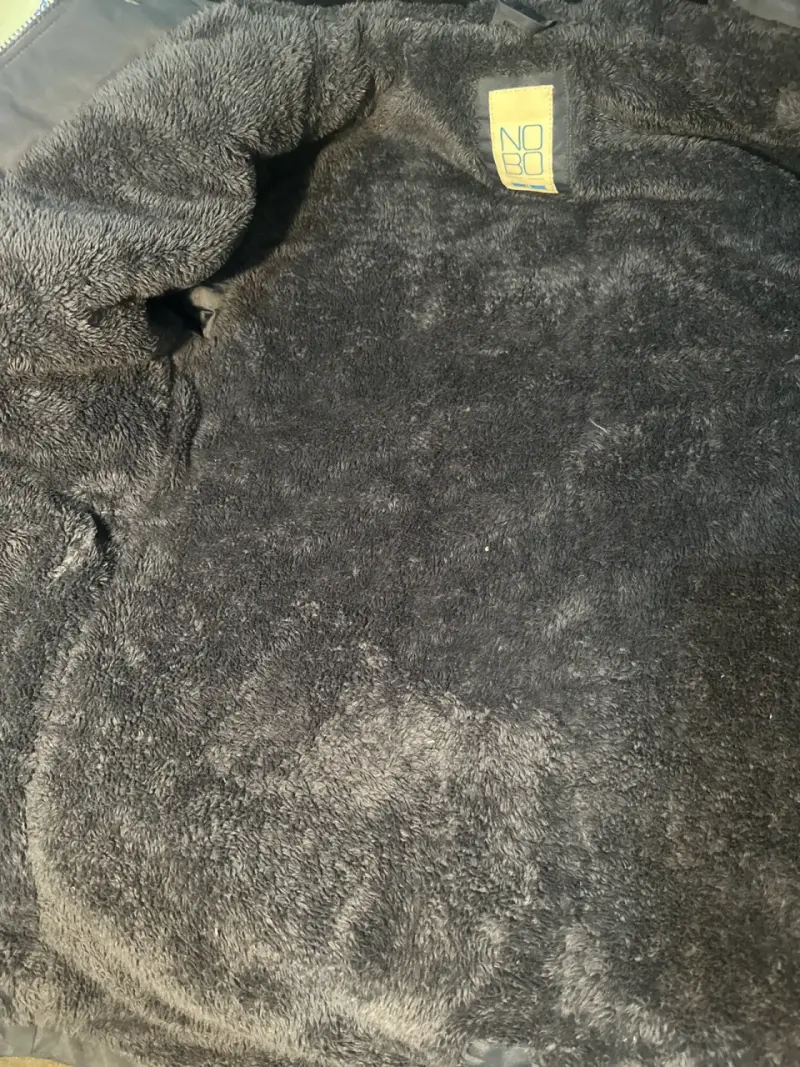 Parka negra con capucha - 3