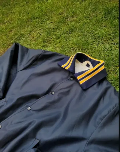 Chaqueta varsity azul marino - miniatura 1
