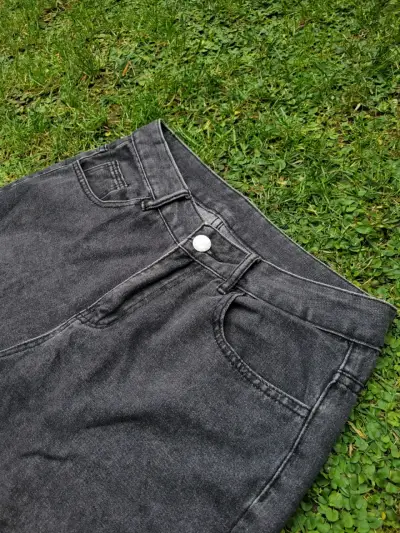 Jeans gris clásico - miniatura 1