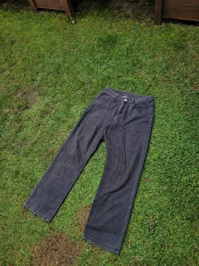 Jeans gris clásico - miniatura 2