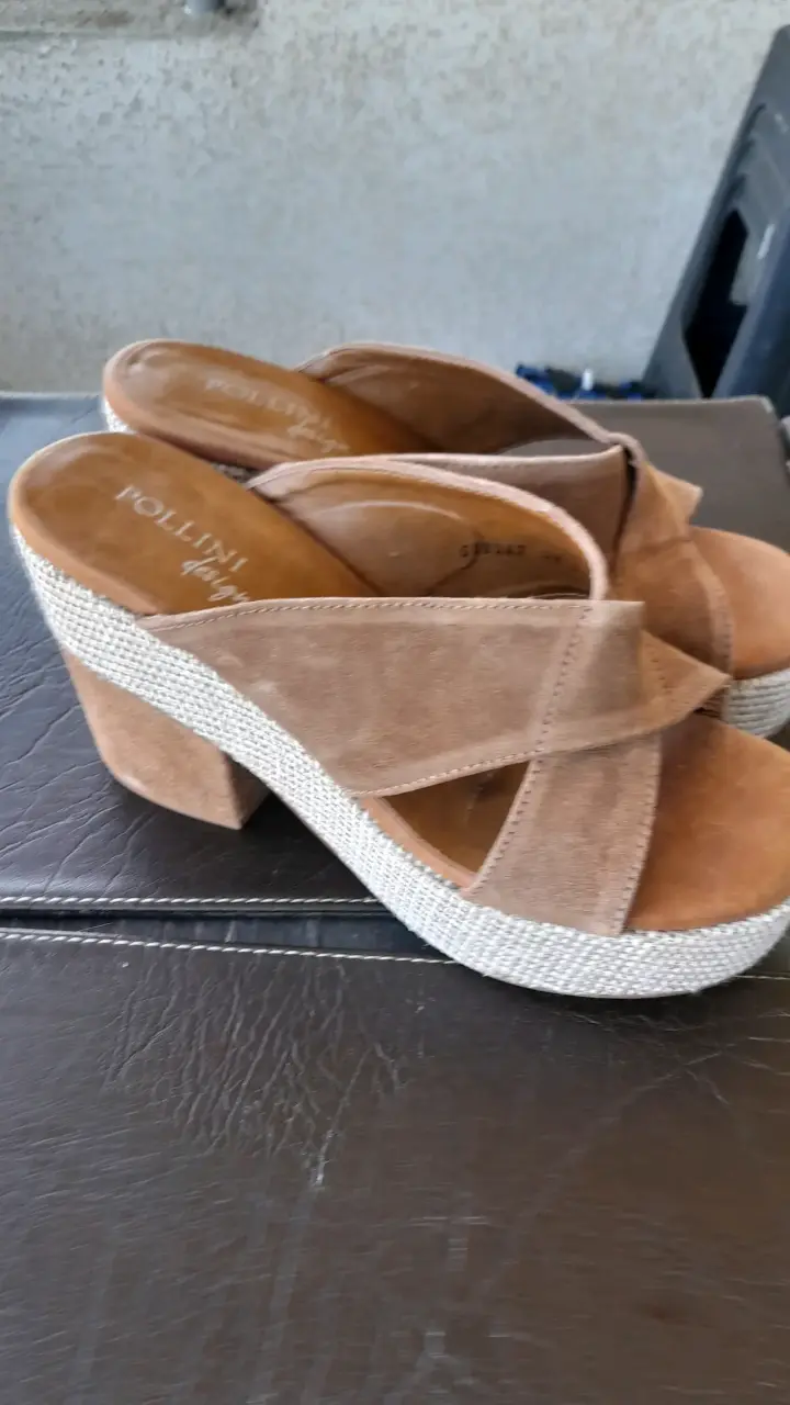 Sandalias plataforma Pollini beige - 2