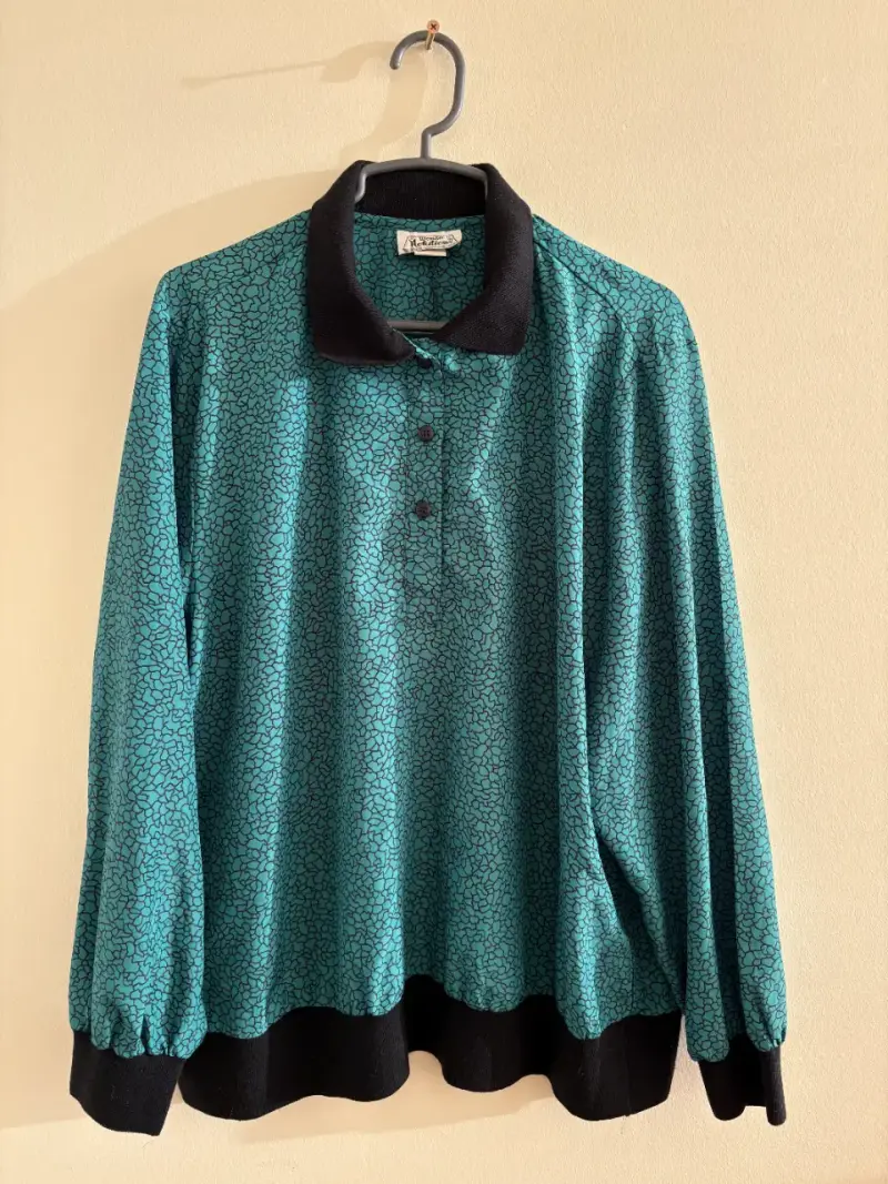 Polera vintage turquesa con cuello - 1