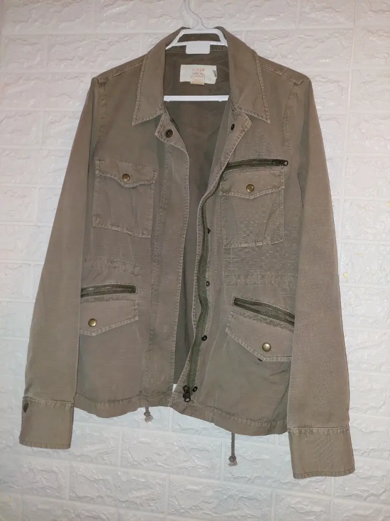 Chaqueta militar verde oliva - 1