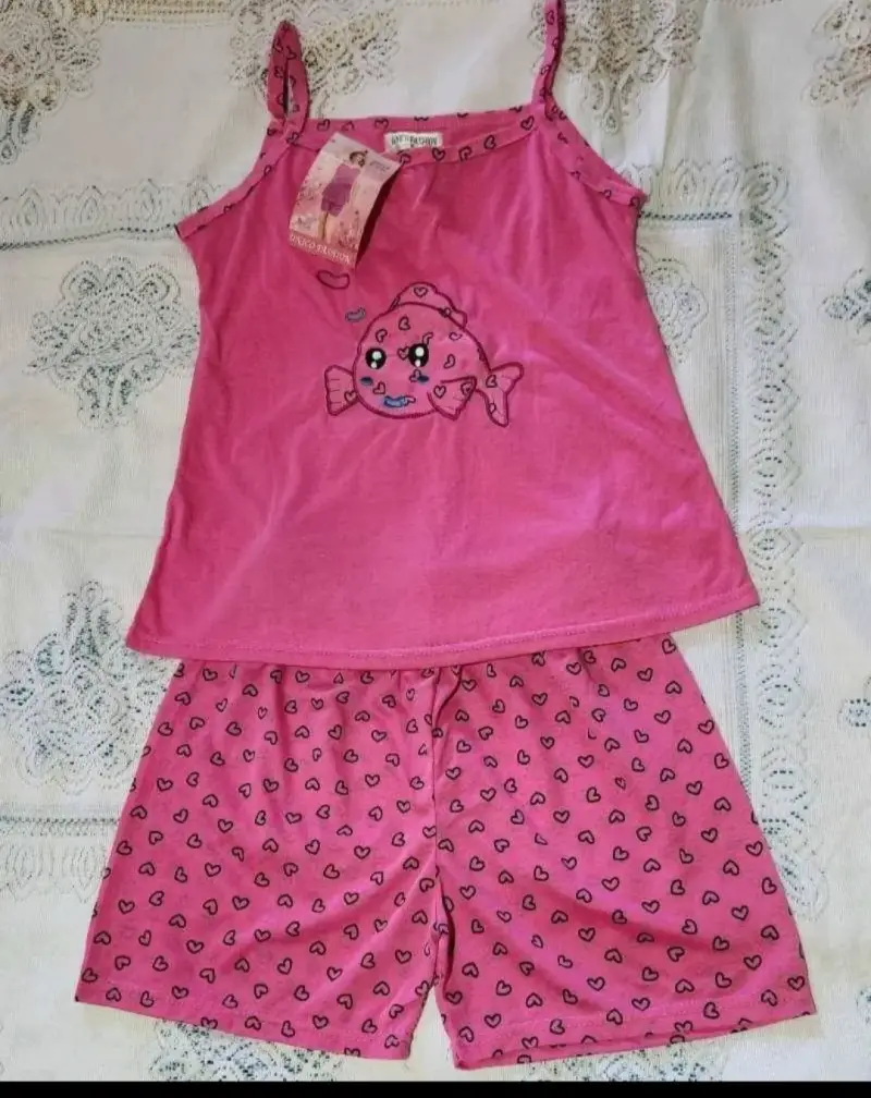 Pijama rosado con estampado - 1