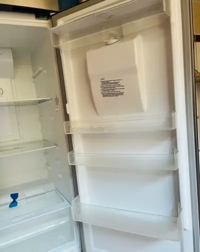 Refrigerador Libero no frost 248 lt gris - miniatura 4