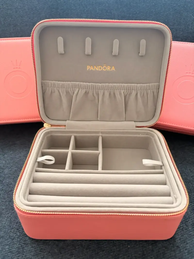 Caja de joyería Pandora coral - 1