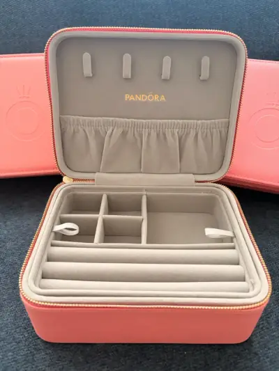 Caja de joyería Pandora coral - miniatura 1