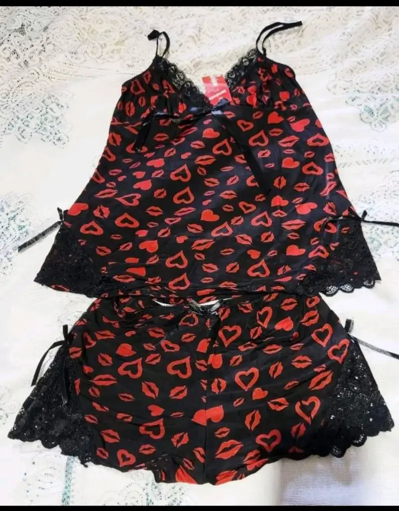 Conjunto nuevo pijama negro con estampado - 1