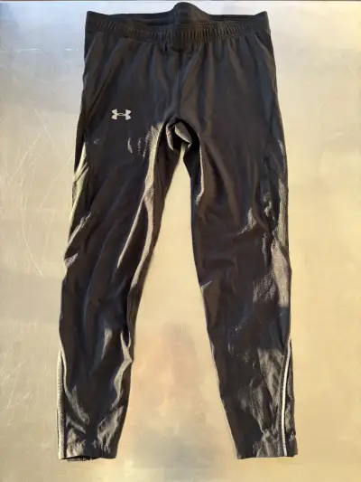Pantalones Under Armour negros - miniatura 1