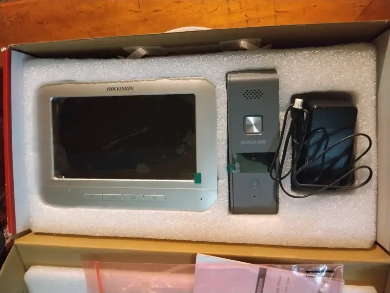 Videoteléfono Hikvision de 7 pulgadas - 2