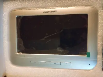 Videoteléfono Hikvision de 7 pulgadas - miniatura 4