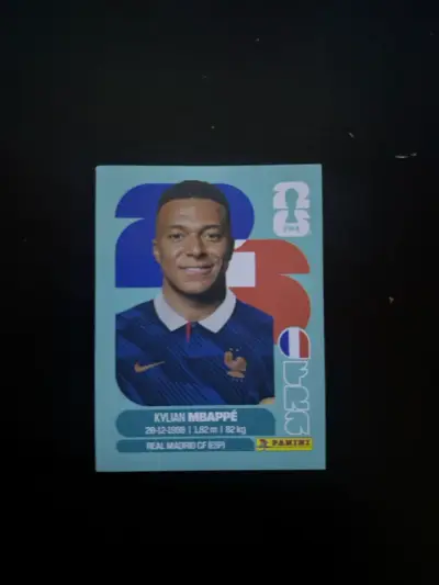 Lámina de fútbol Kylian Mbappé - miniatura 1