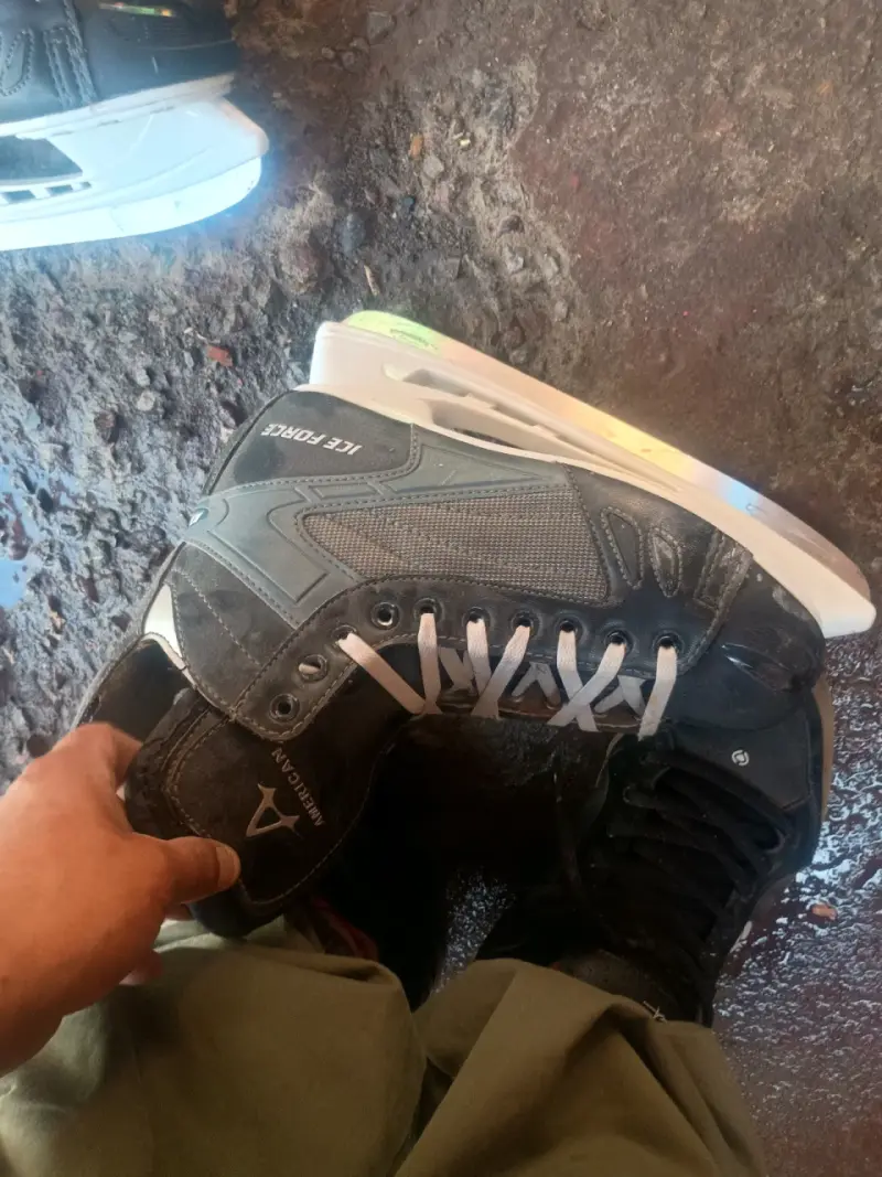 Patines de hielo negros - 3
