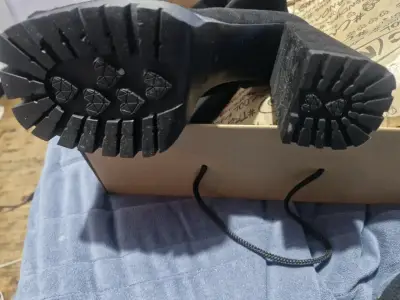 Botines negros de tacón grueso - miniatura 2