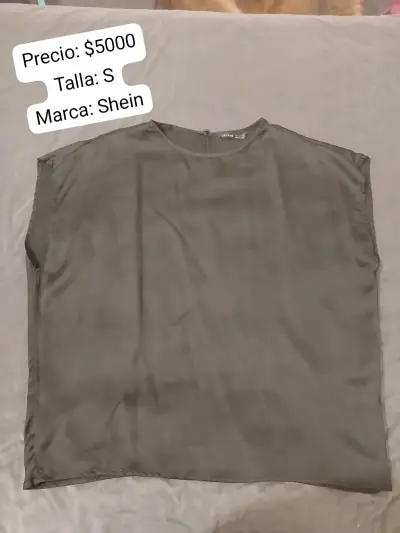 Blusas de diversas marcas y diseños - miniatura 4