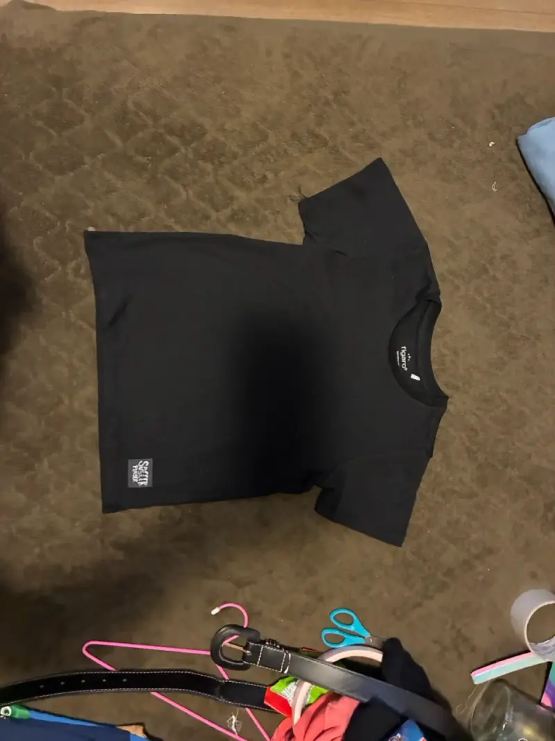 Polera negra básica niño - 1