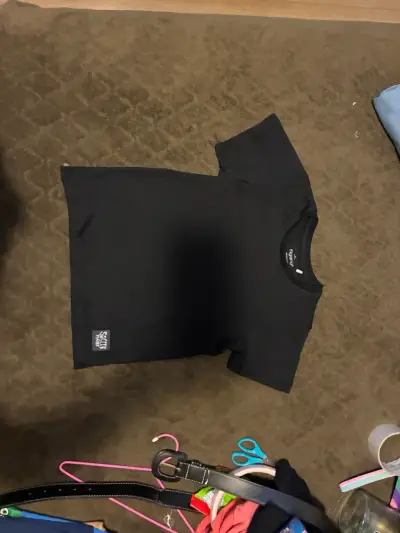 Polera negra básica niño - miniatura 1