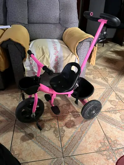 Triciclo infantil rosado - miniatura 2