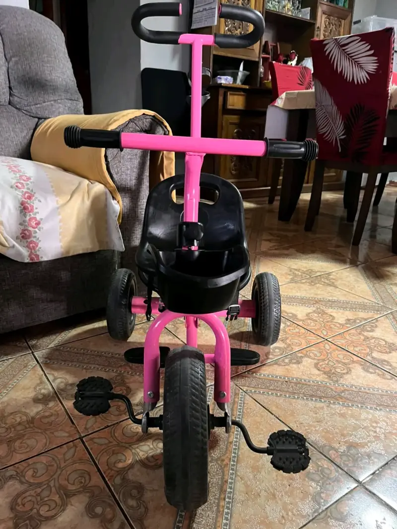 Triciclo infantil rosado - 6
