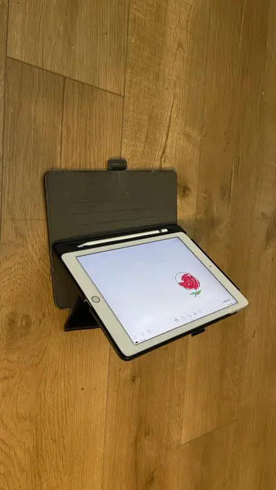 iPad con funda y lápiz - miniatura 6