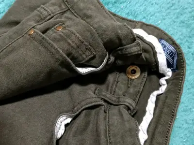 Jeans verdes mujer - miniatura 3