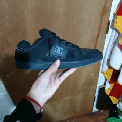 Zapatillas negras DC - miniatura 2