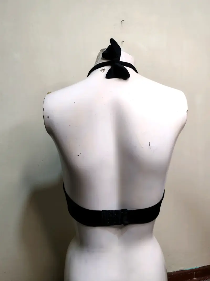 Top sin mangas negro moderno - 2