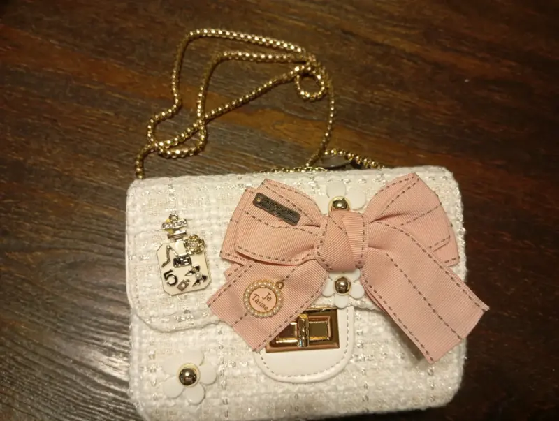 Cartera de hilo con lazo rosa - 2