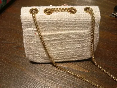 Cartera de hilo con lazo rosa - miniatura 3