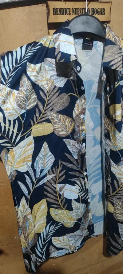 Camisa hawaiana estampado hojas - miniatura 2