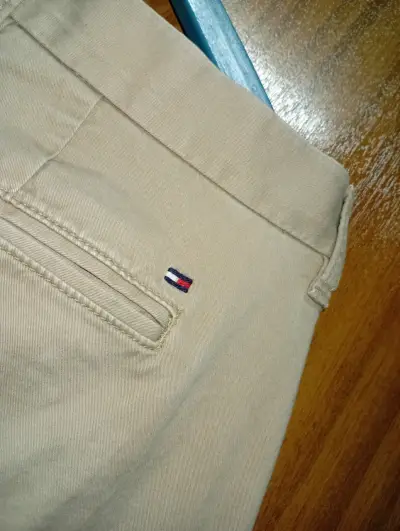 Pantalones Tommy color beige para hombre - miniatura 5