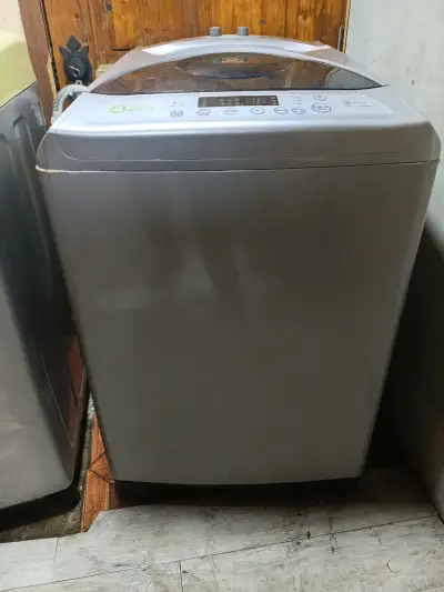 Lavadora automática gris marca Daewoo 12 kilo - miniatura 1
