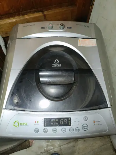 Lavadora automática gris marca Daewoo 12 kilo - miniatura 2