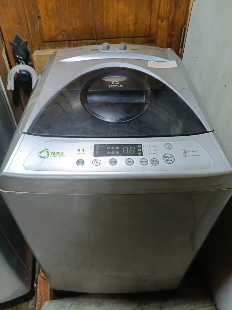 Lavadora automática gris marca Daewoo 12 kilo - 4