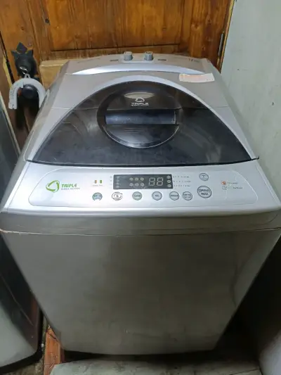 Lavadora automática gris marca Daewoo 12 kilo - miniatura 4