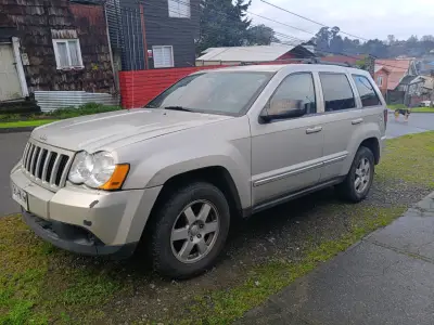 Jeep Grand cherokee Laredo SUV gris en buen estado - miniatura 5
