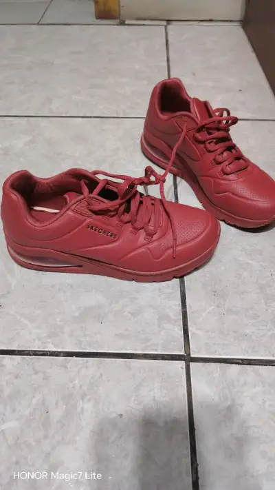 Zapatillas Skechers rojas - miniatura 1