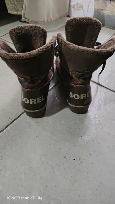 Botas de invierno marrones - miniatura 2