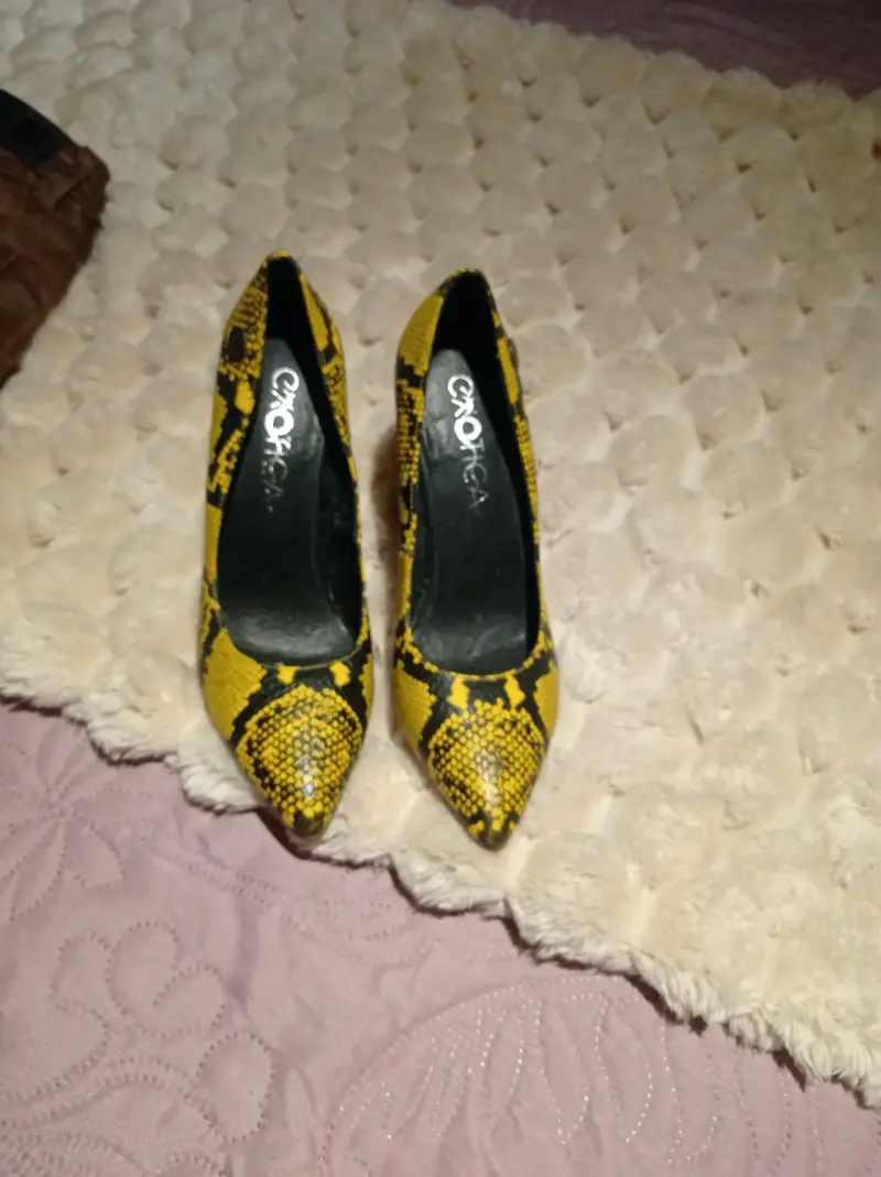 Tacones animal print amarillos - 1