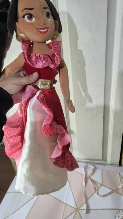 Muñeca de peluche princesa - miniatura 3