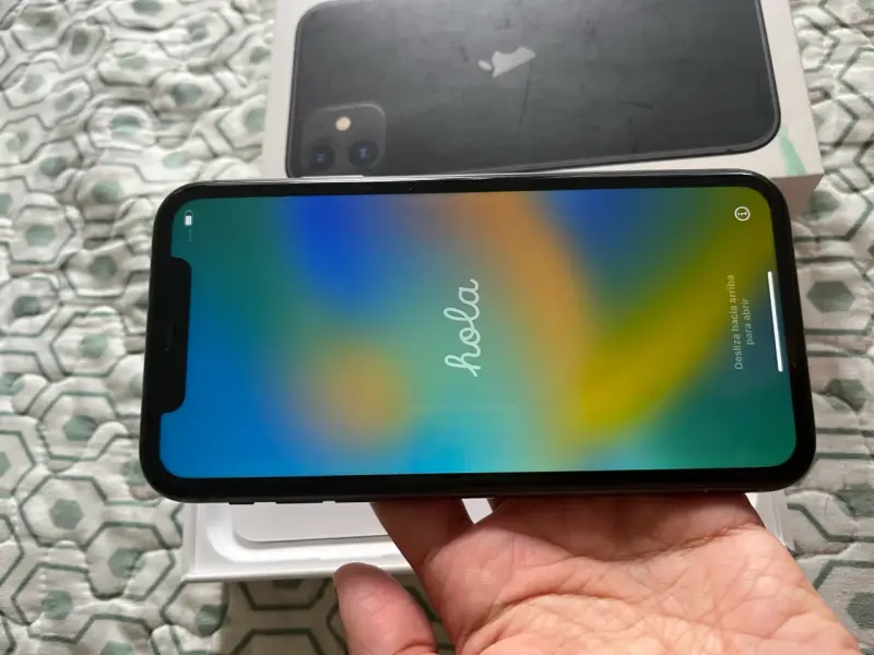 Iphone 11 - Smartphone usado en caja original - 2