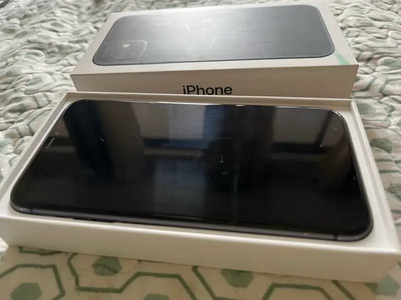 Iphone 11 - Smartphone usado en caja original - 5