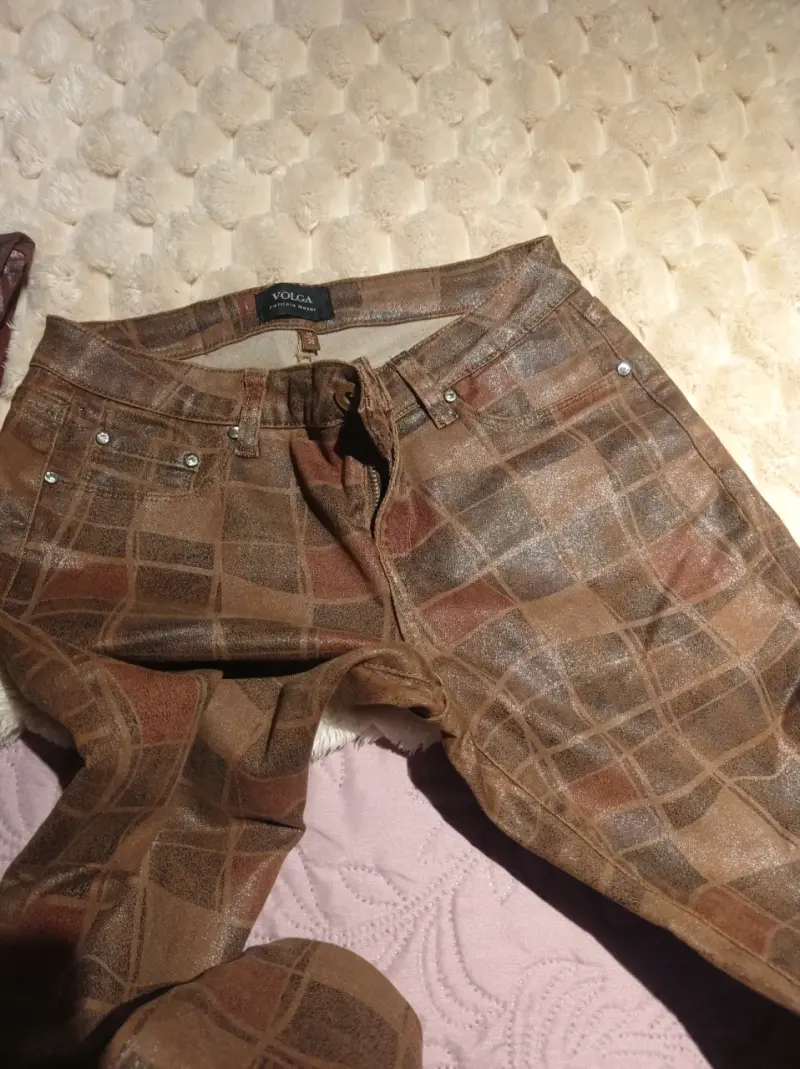 Jeans marrones con brillo - 3