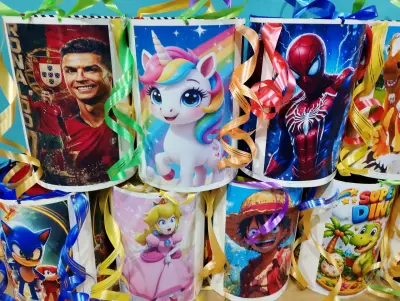 Piñatas temáticas decorativas - miniatura 1