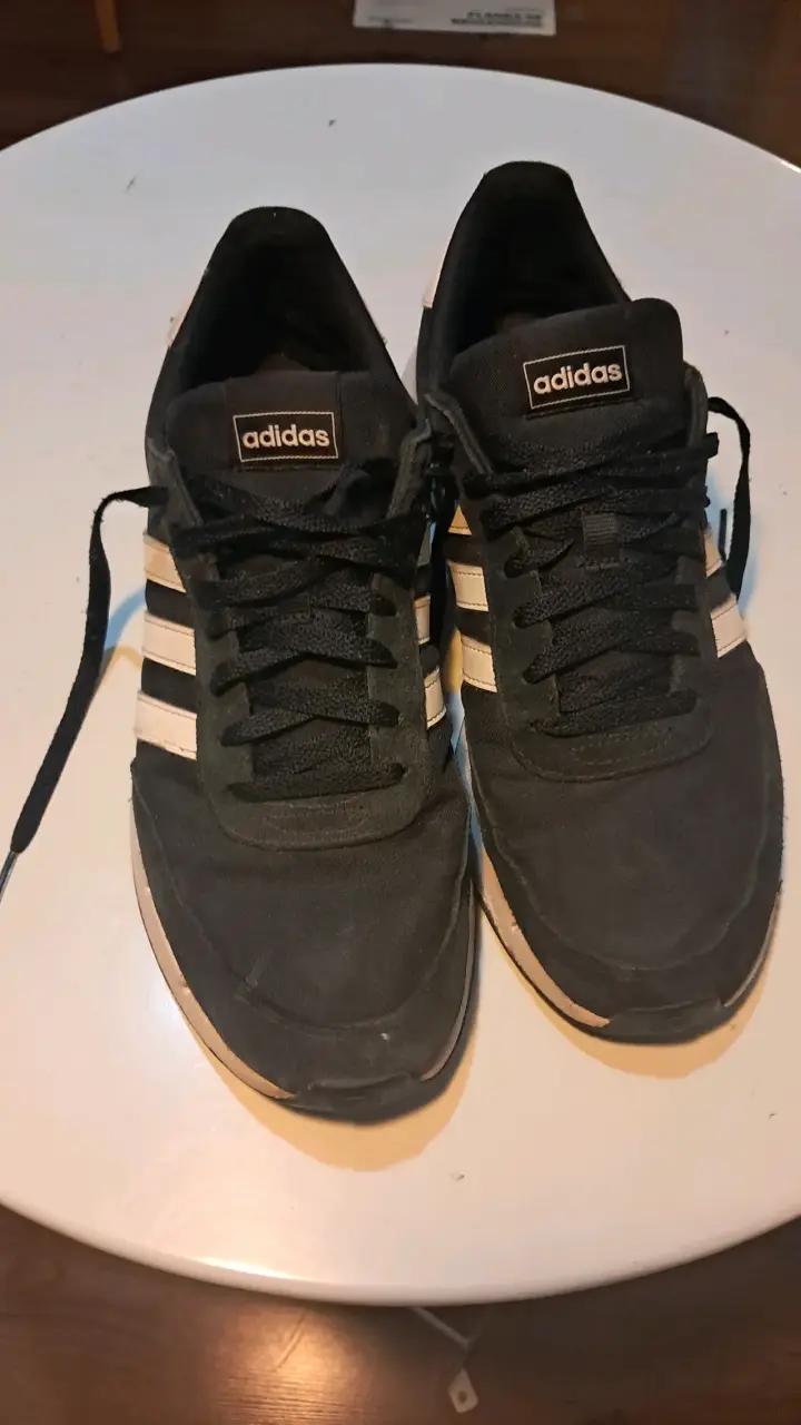 Zapatillas negras Adidas usadas - 2