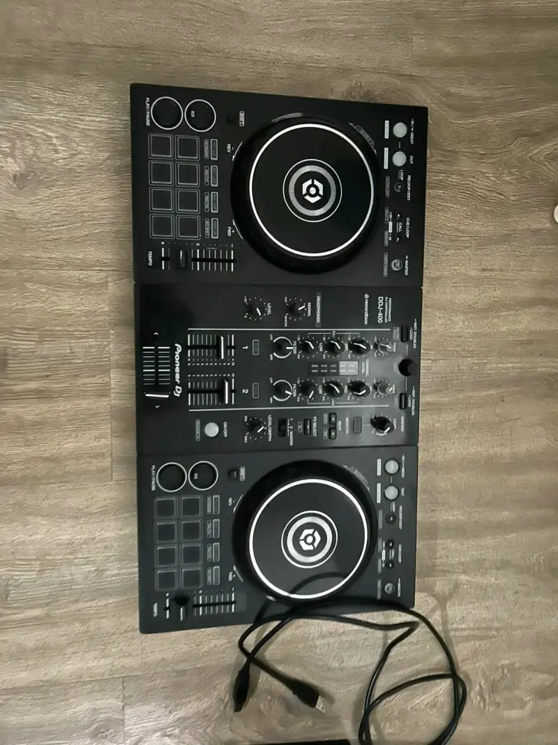 Controlador DJ Pioneer DDJ-400 - 5