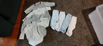 Conjunto bodys y pantalones bebé - miniatura 1