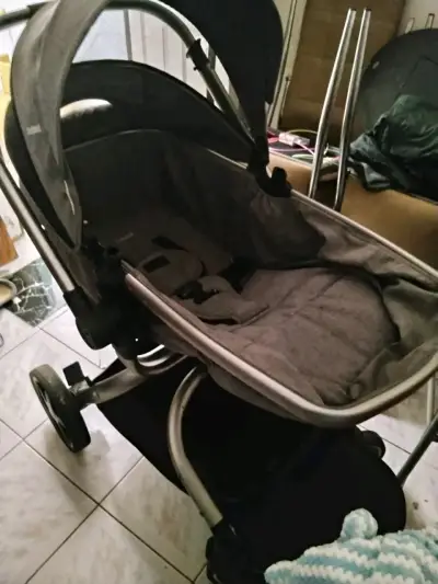 Coche de bebé Bebesit gris - miniatura 2